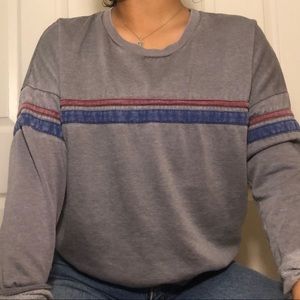 Cropped Sweater with line details